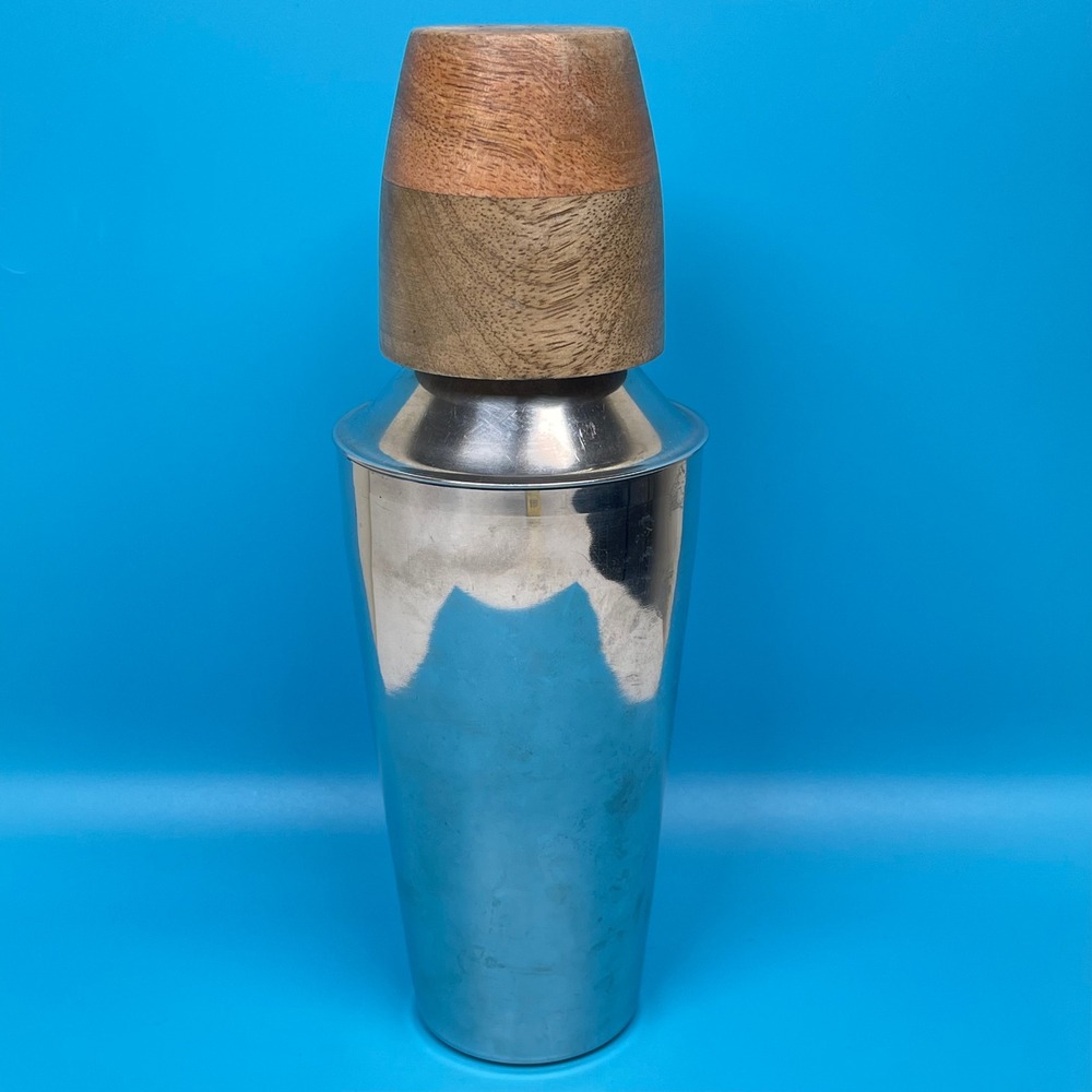 Tommy Bahama Cocktail Shaker Silver Brown Wood Stainless Steel Barware Coastal